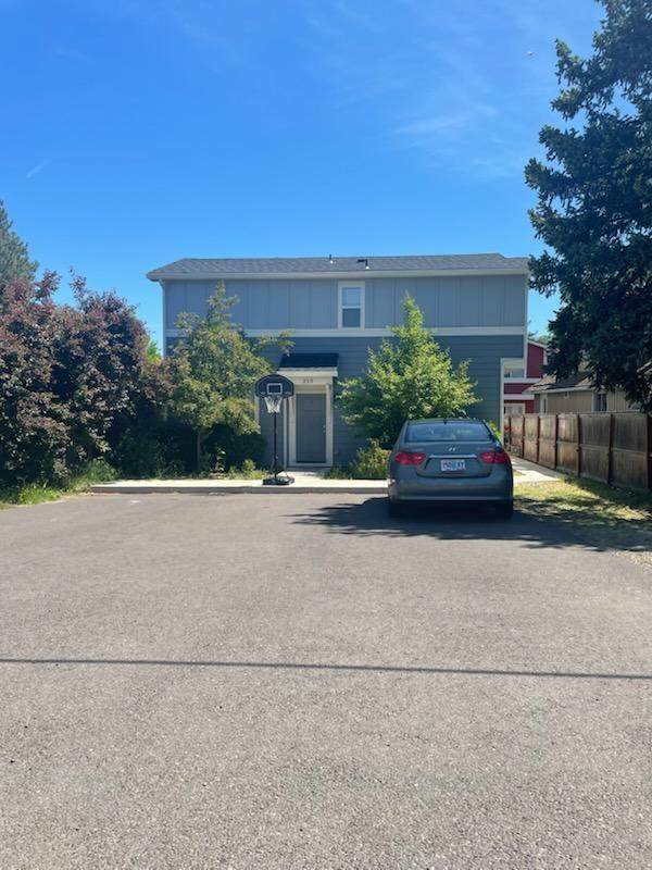 215 C Street - Photo 1