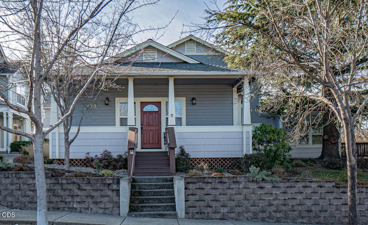 472 Scenic Drive - Photo 1