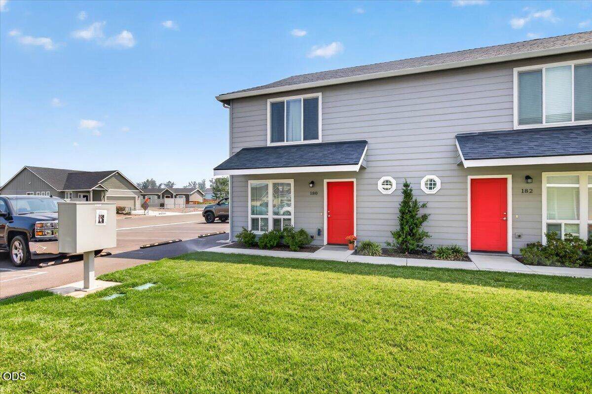 180 Northridge Terrace - Photo 1