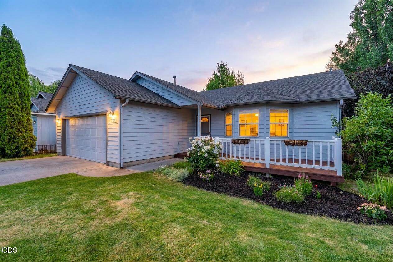 21326 Starling Drive - Photo 1
