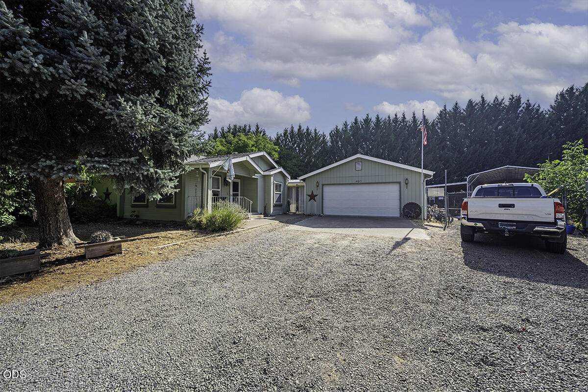 403 Black Tail Lane - Photo 1