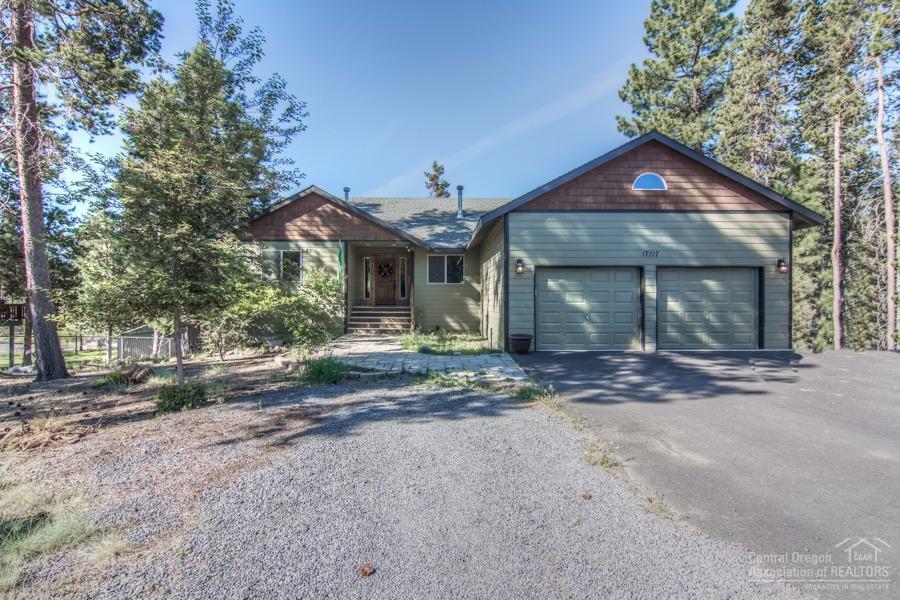 17217 Blue Heron Drive - Photo 1