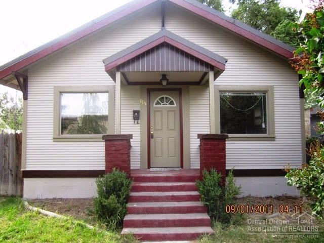 115 SW 9th Street, Redmond, OR 97756 (MLS #201607773) :: Birtola Garmyn High Desert Realty