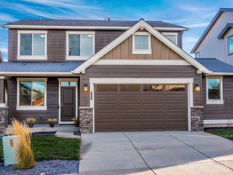 1271 NE Hudspeth Circle, Prineville, OR 97754 (MLS #201608577) :: Birtola Garmyn High Desert Realty