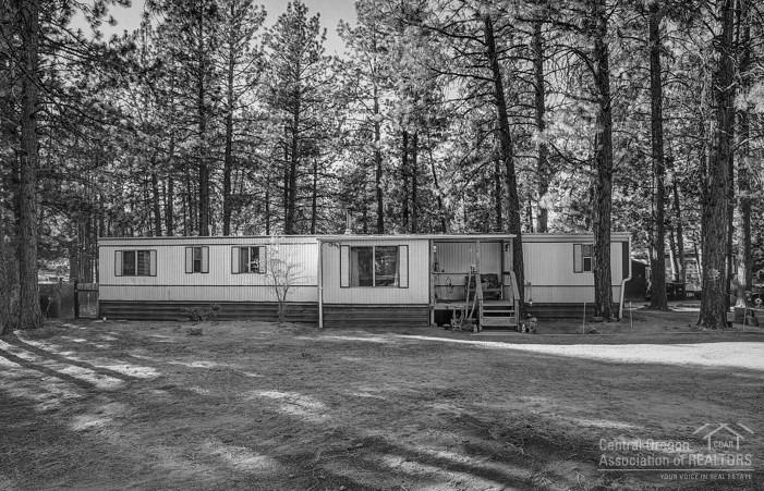 61140 Chuckanut Drive - Photo 1