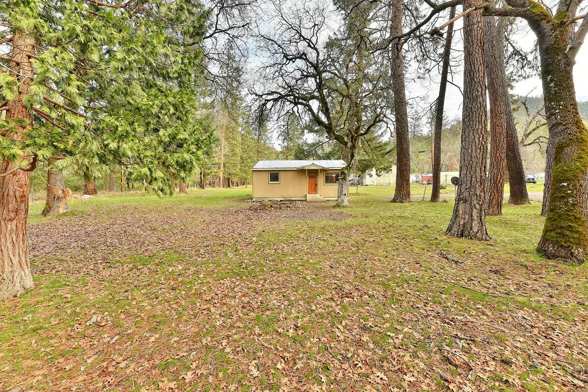 11423 Upper Applegate Road - Photo 1