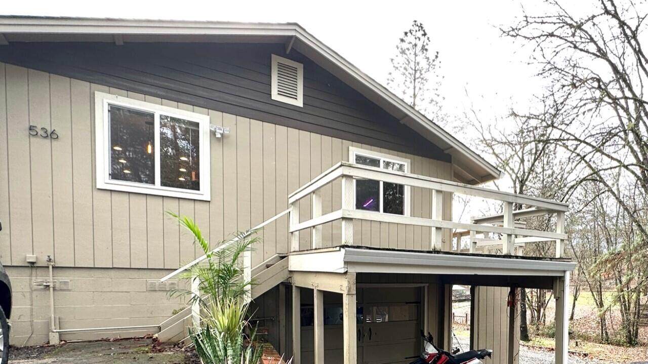 536 Azalea Drive - Photo 1
