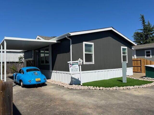 1512 Agape Way - Photo 1