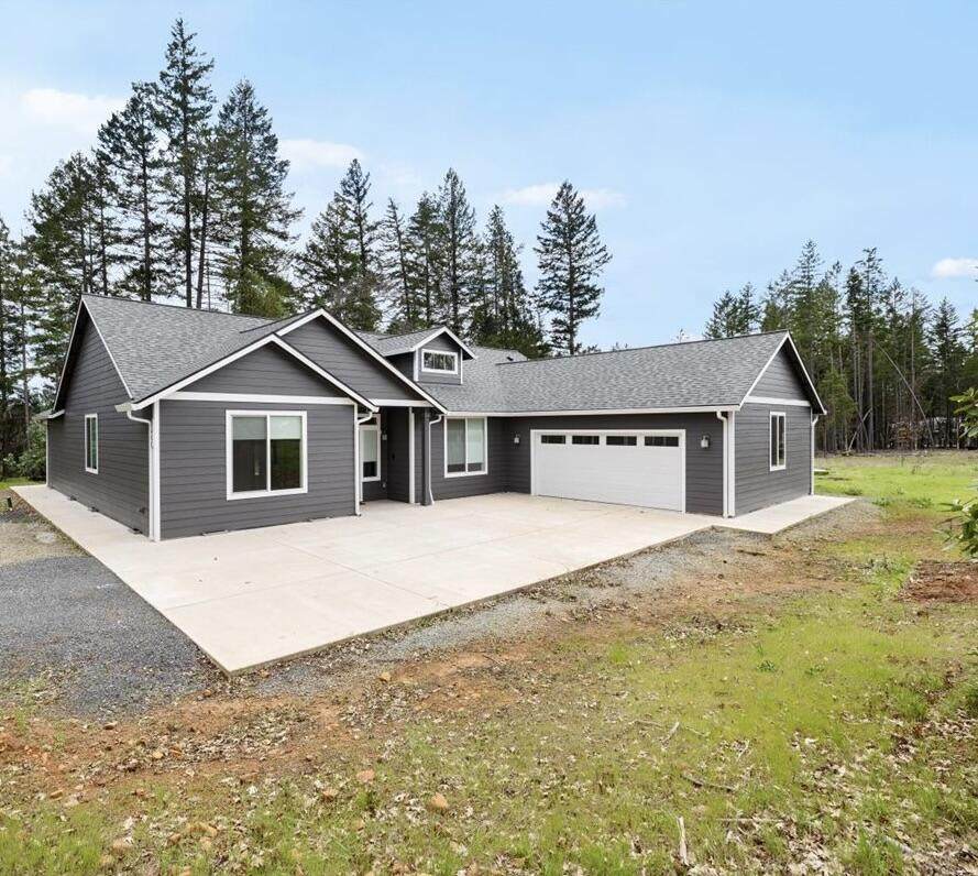 1266 Ellison Loop - Photo 1