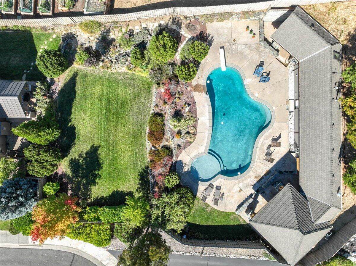 305 Woodville Way - Photo 1