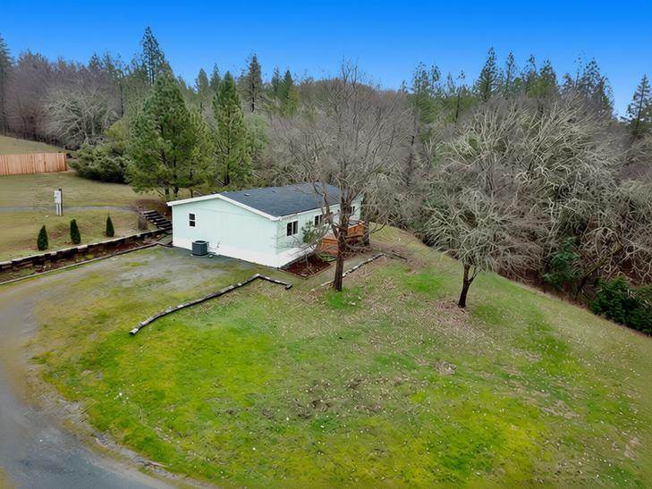581 Azalea Drive - Photo 1