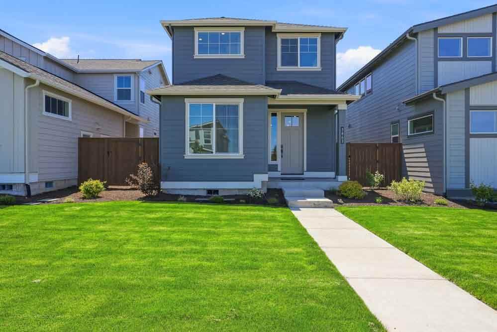3863 Petrosa Avenue - Photo 1