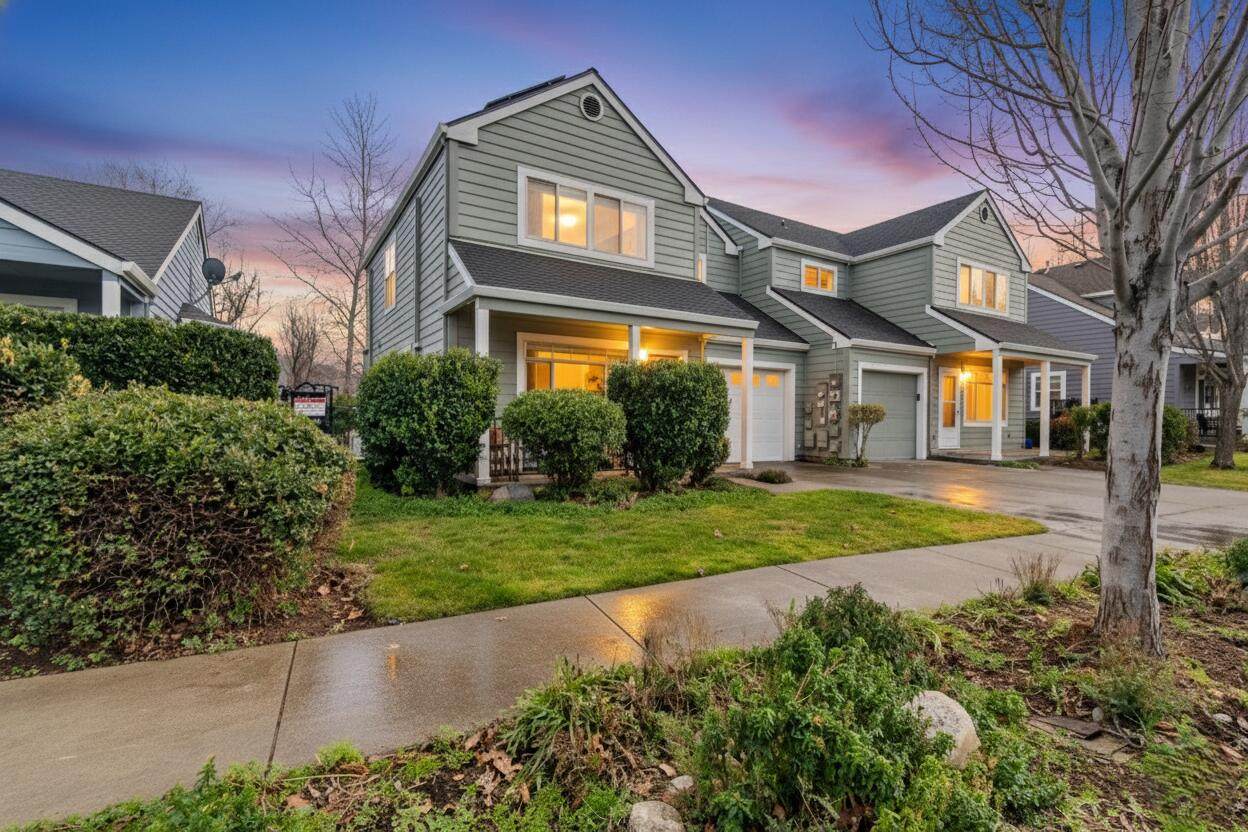 144 Crocker Street - Photo 1