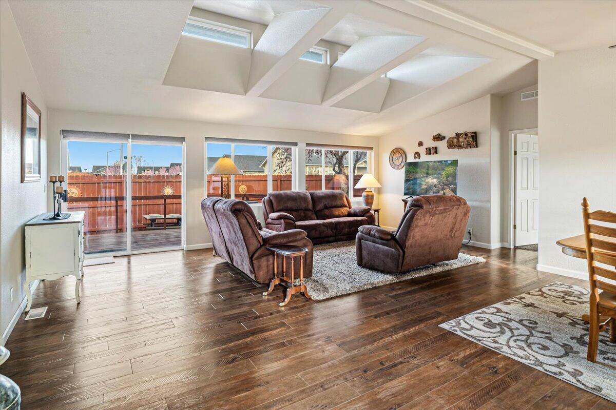 1875 6th Street - Photo 1