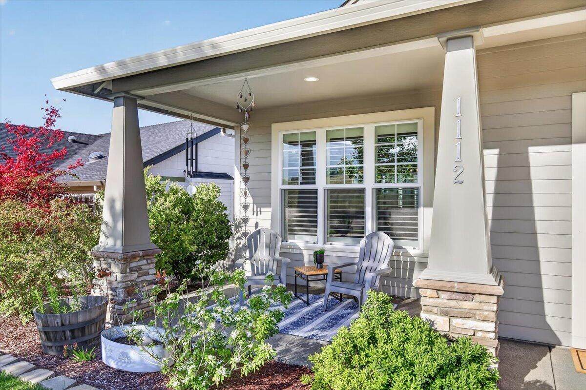 1112 Stanford Avenue - Photo 1
