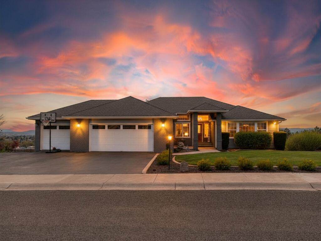 2212 Kimberly Drive - Photo 1