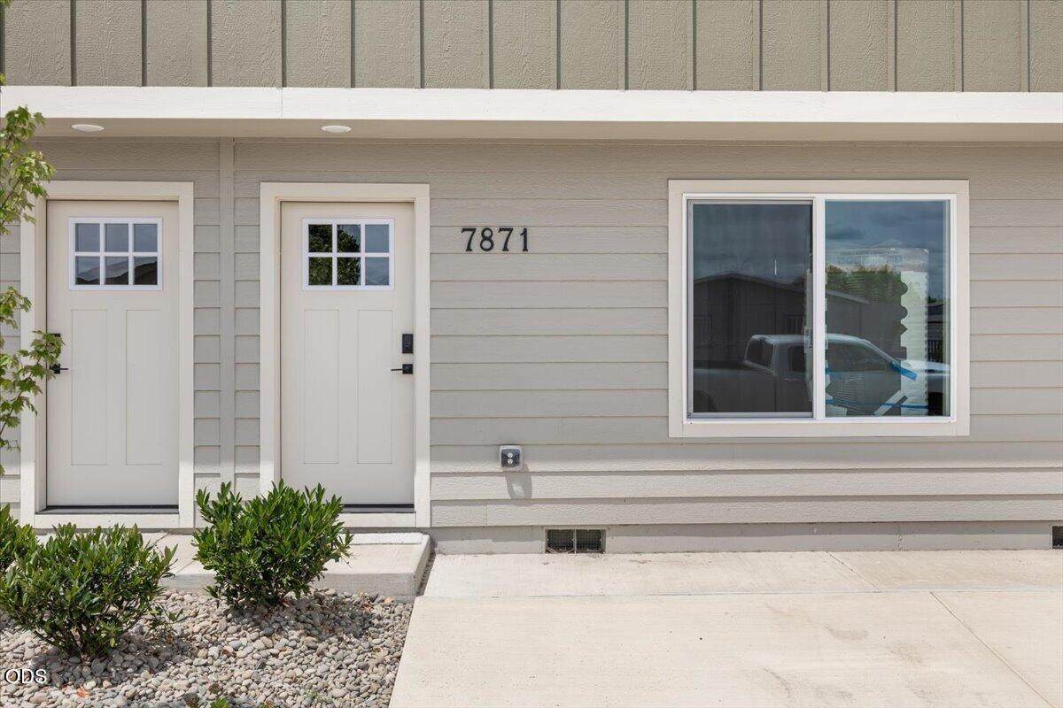 7871 Houston Loop - Photo 1