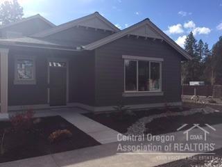 20823 Gateway Drive, Bend, OR 97701 (MLS #201609225) :: Birtola Garmyn High Desert Realty