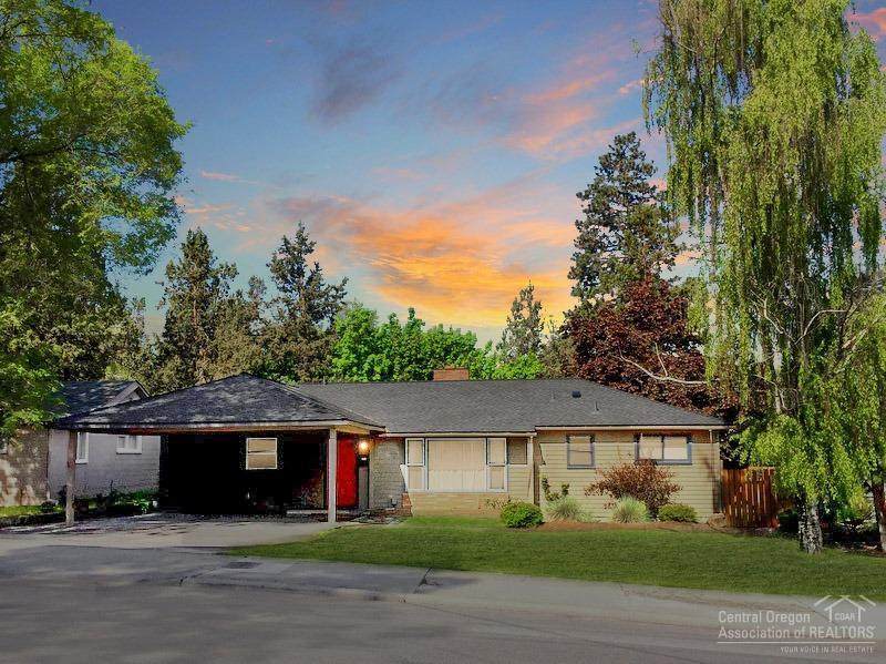 851 8th Street - Photo 1