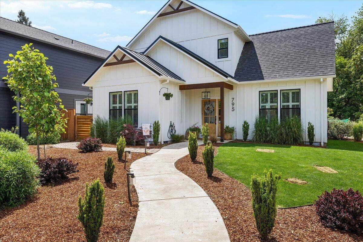 795 Bybee Drive - Photo 1