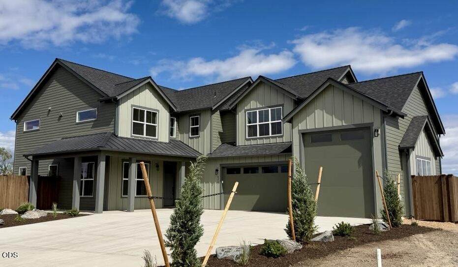 4317 Reindeer Avenue - Photo 1
