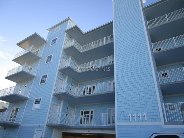 1111 Edgewater Ave - Photo 1