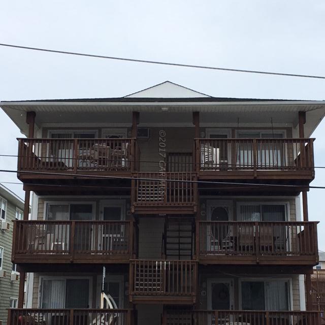 10 139th St - Photo 1