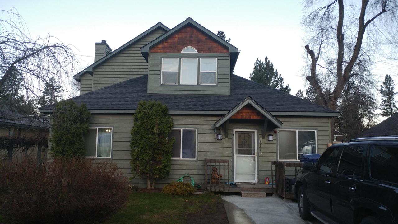 2811 10th Pl - Photo 1
