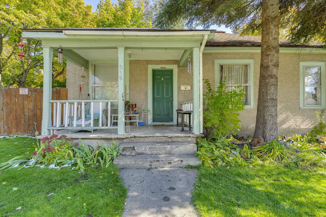 518 7TH St - Photo 1