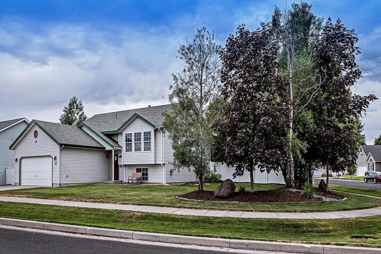 8335 Vantage Dr - Photo 1