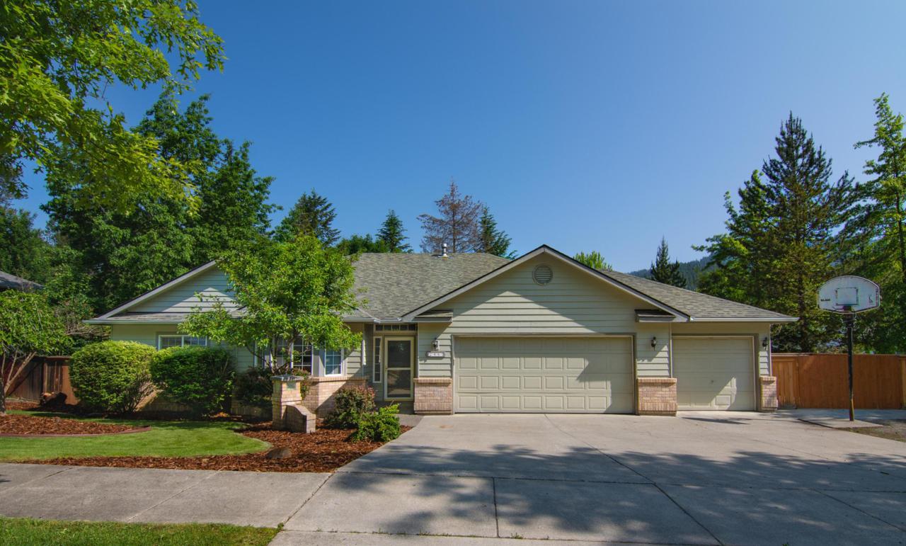 2467 Thomas Hill Dr - Photo 1