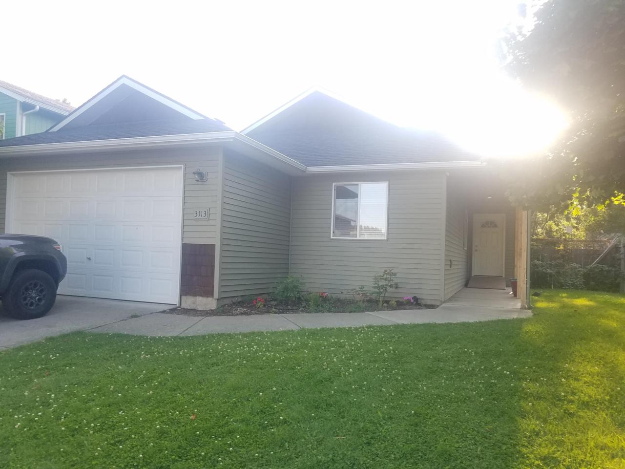 3113 10TH Pl - Photo 1
