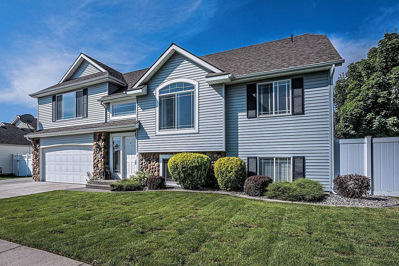 8299 Raspberry Ln - Photo 1