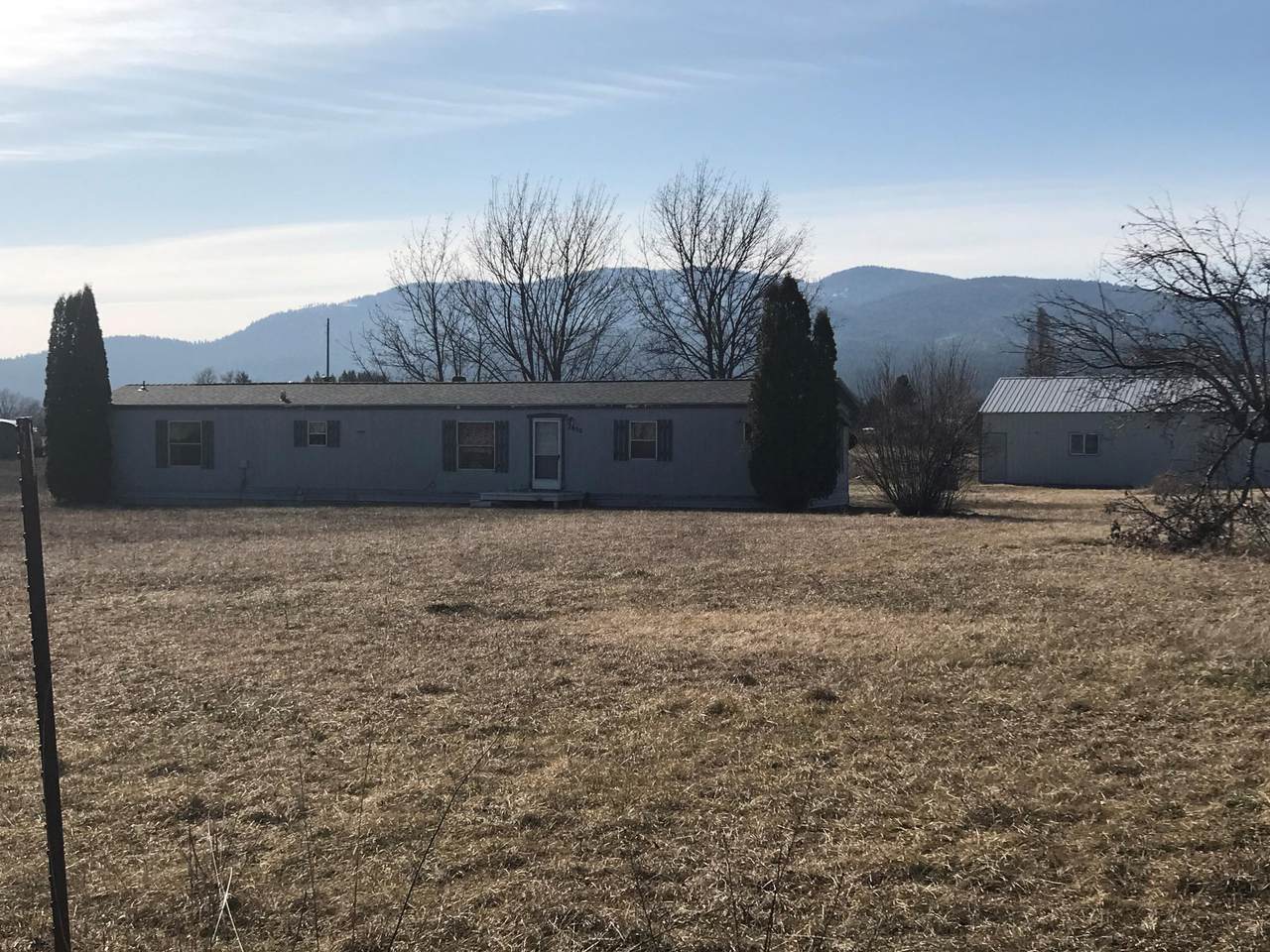2850 Yukon Ave - Photo 1