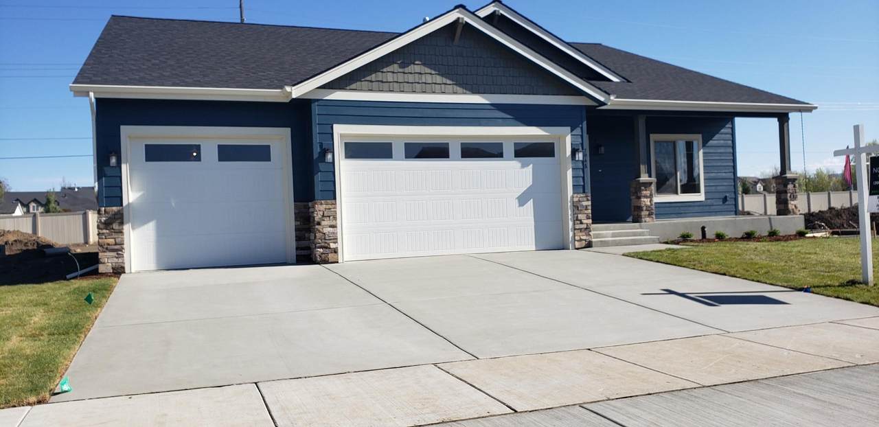 7948 Darlena Loop - Photo 1 7948 Darlena Loop - Photo 1
