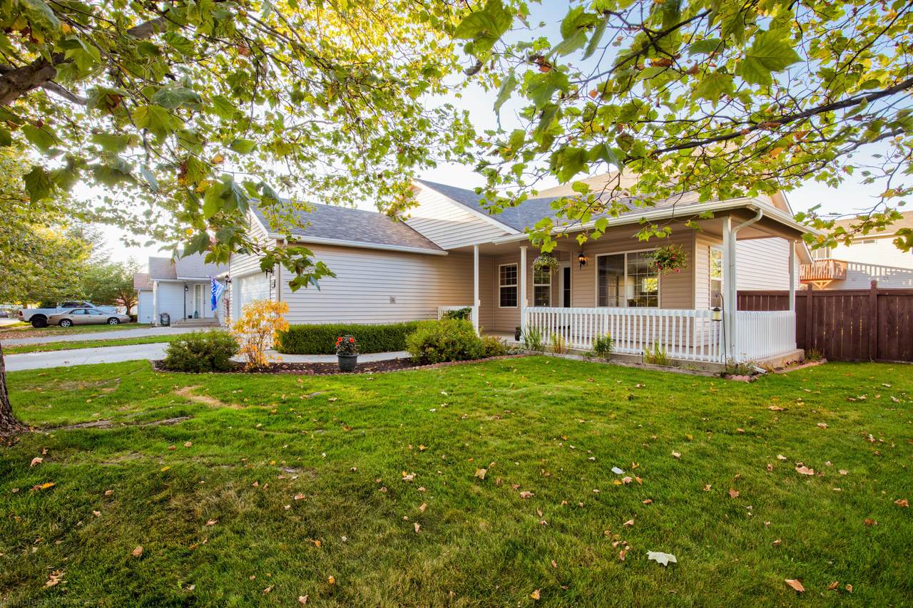 1645 Capri Ct - Photo 1