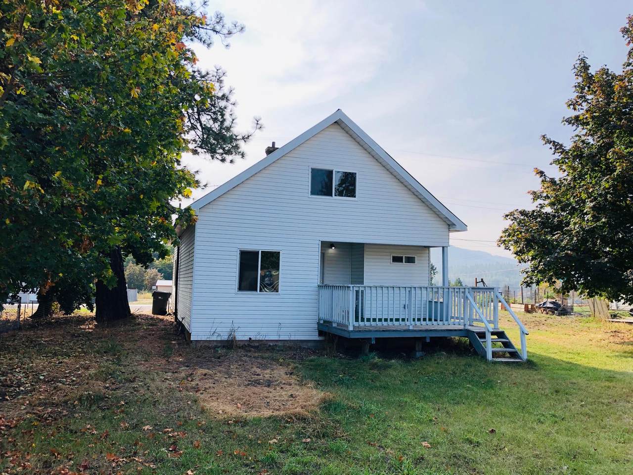 411 Jackson Ave - Photo 1