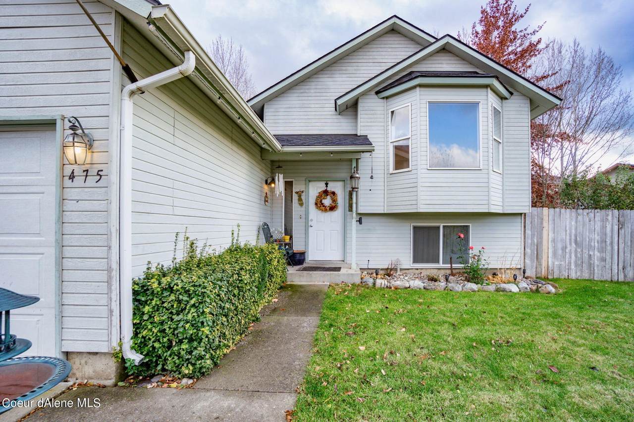 475 Bridle Ln - Photo 1