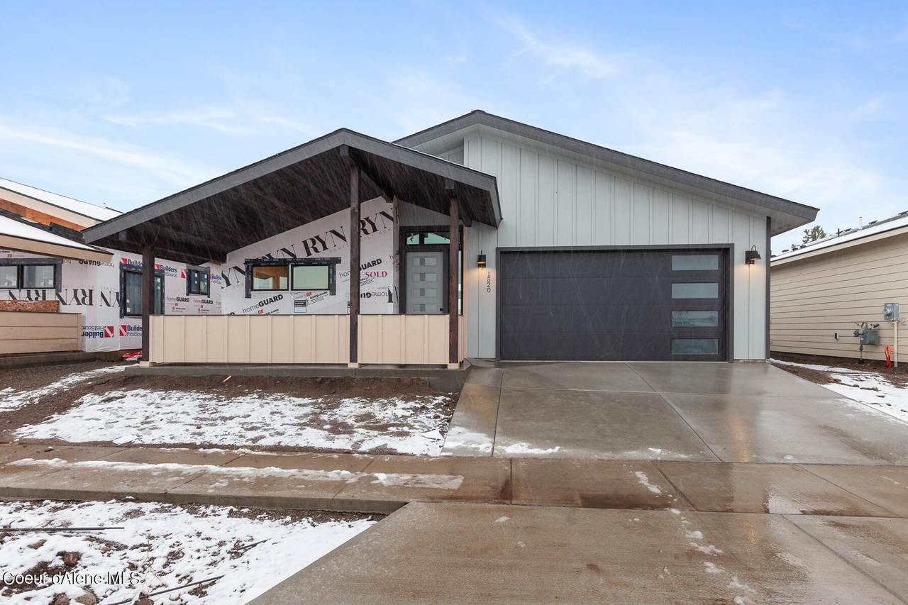 1520 Moselle Drive - Photo 1