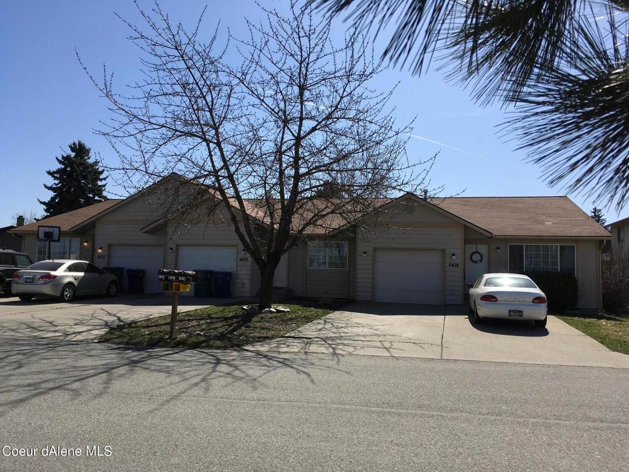4428 Crown Ave - Photo 1