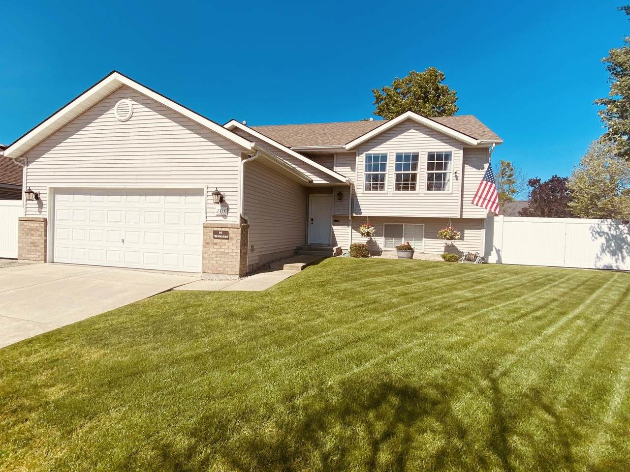 2317 Coolwater Dr - Photo 1