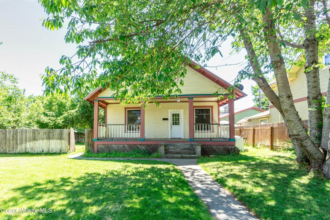 1028 Indiana Ave - Photo 1