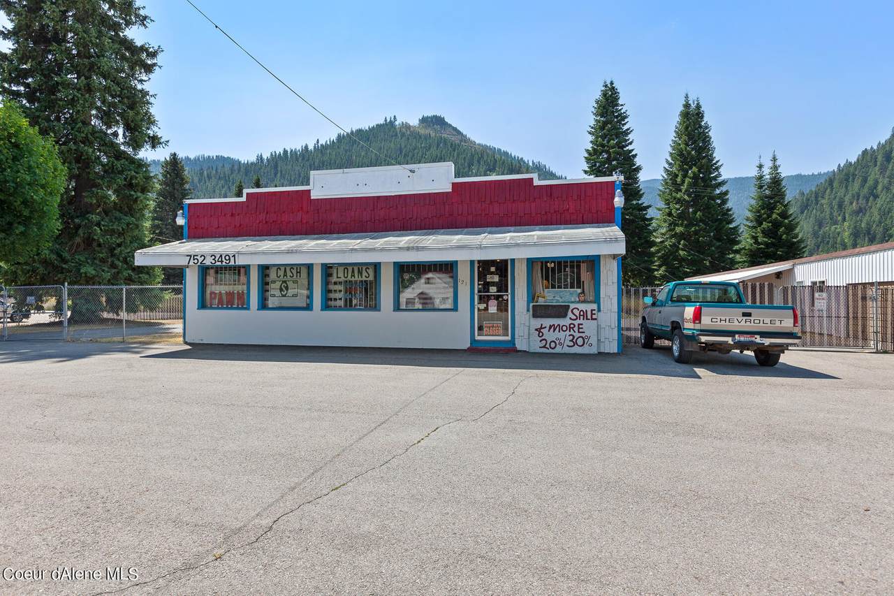121 Mullan Ave - Photo 1