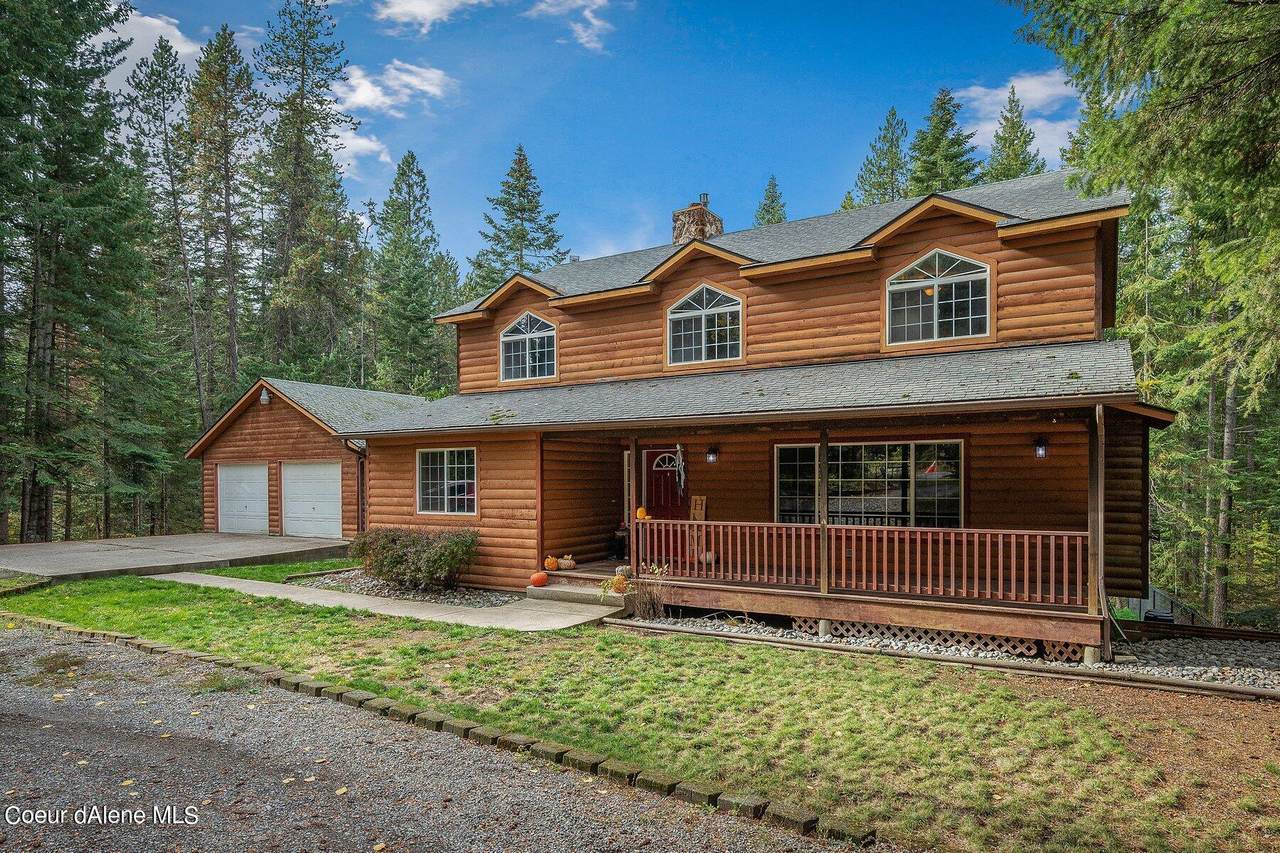 15951 Pinewood Way - Photo 1