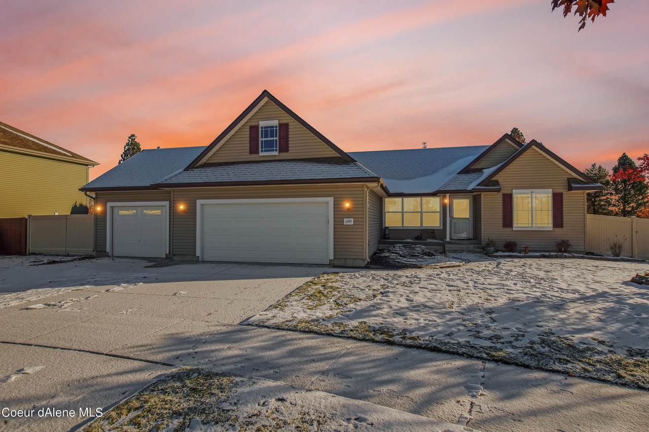 6890 Epervier Ln - Photo 1