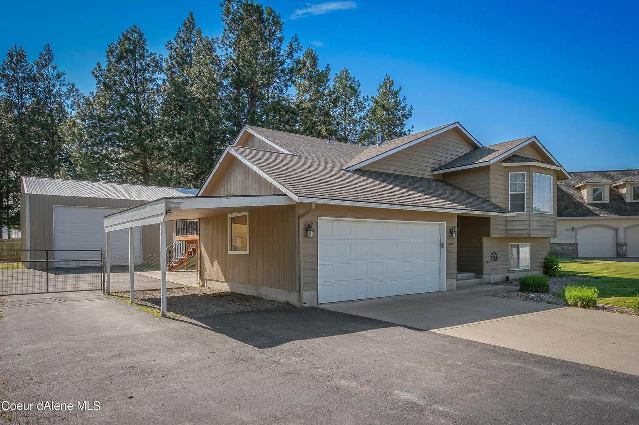 8939 Davis Cir - Photo 1