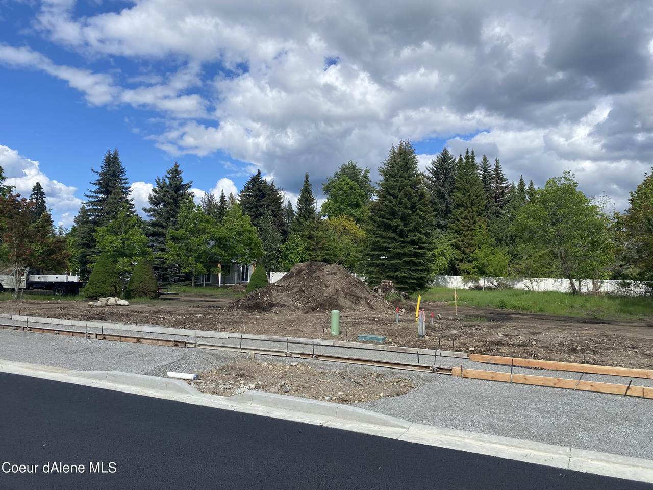 9092 Raintree Lane - Photo 1