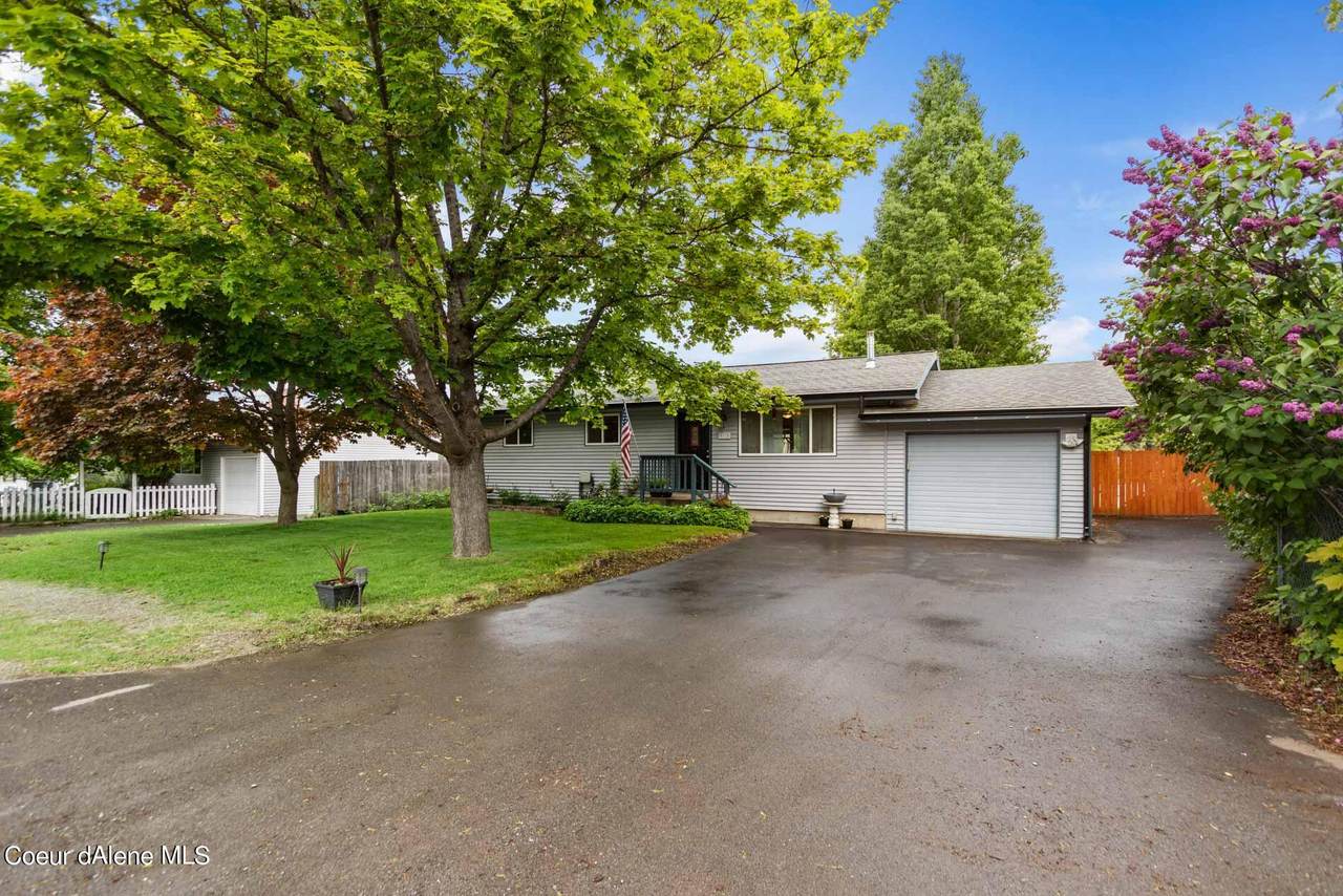 9079 Patrick Dr - Photo 1