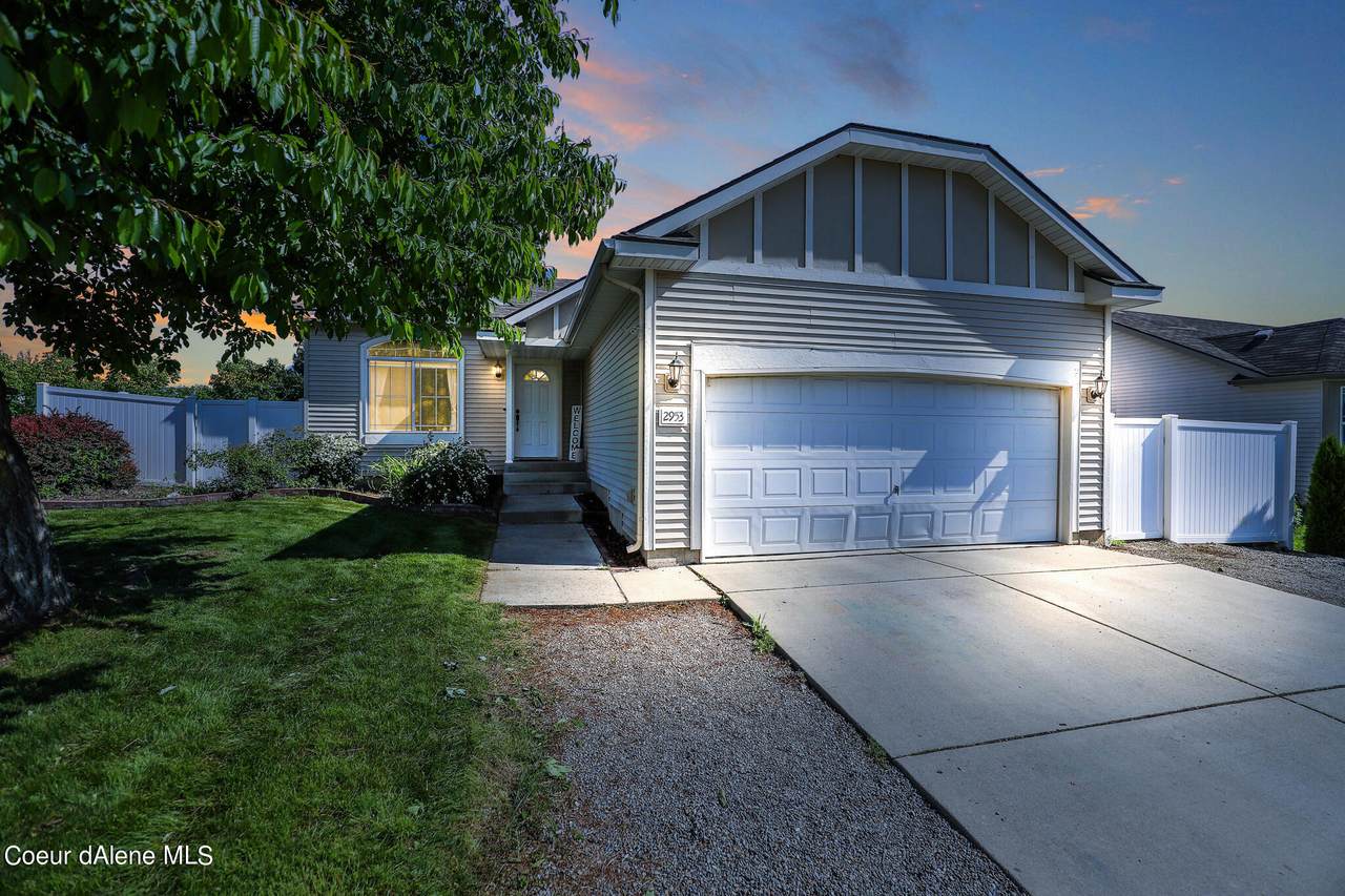 2953 Apperson Dr - Photo 1