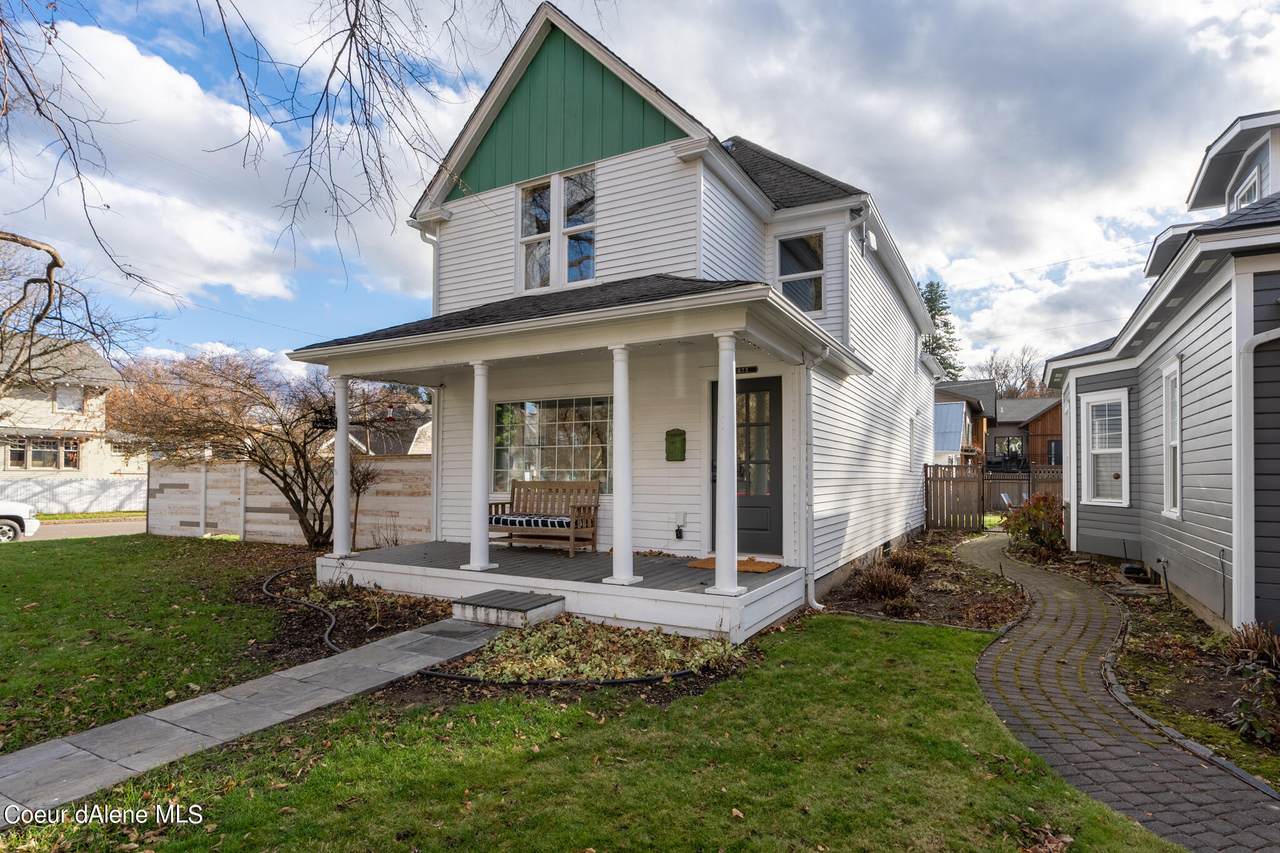 822 Front Ave - Photo 1